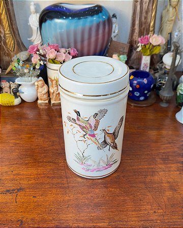 Antigo Pote em Porcelana decoração Faisões.