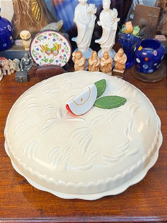Porta-Torta com Pegador de Maçã em Cerâmica.