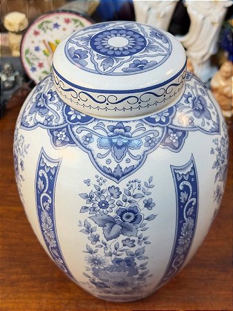 Potiche Antigo em Porcelana Schmidt – Linha Exportação Japão.