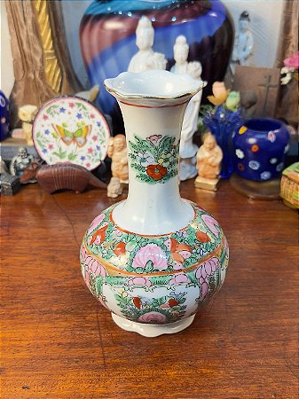 Antigo Vaso Floreira em Porcelana Chinesa Família Rosa