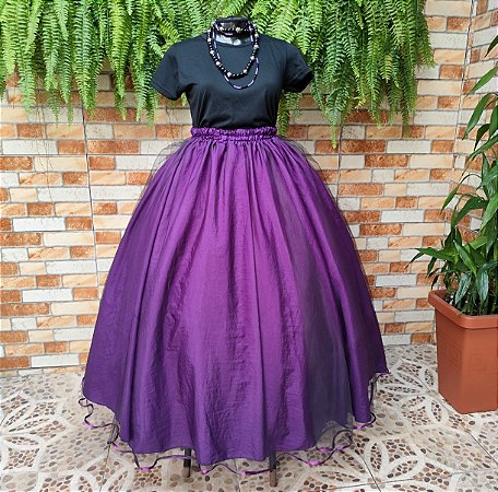 Saia tule preto com forro roxo