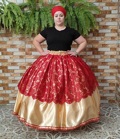 Saia de tule bordado vermelho com forro dourado