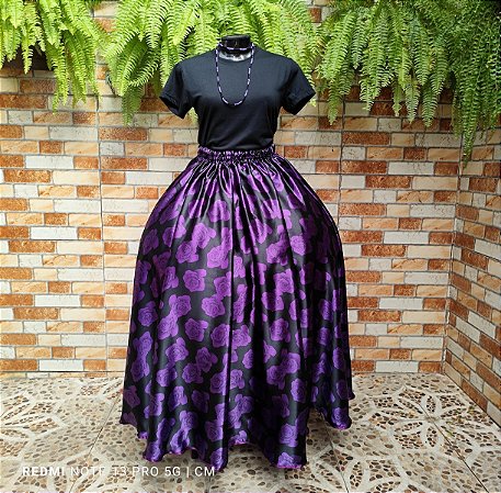 Saia cetim estampado preta e roxa