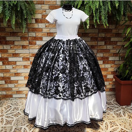 Saia de tule bordado preto com forro branco