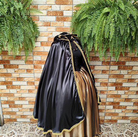 Capa preta com dourado