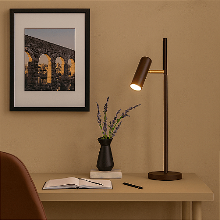 Luminária de Mesa Sofhie Com Cúpula Articulada