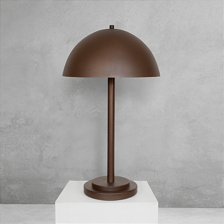 Luminária de Mesa Komaco Com Cúpula Fixa