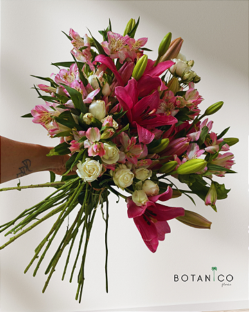 BUQUÊ 10 MIX DE FLORES TAMANHO G