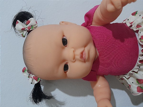 Boneca inteira de borracha