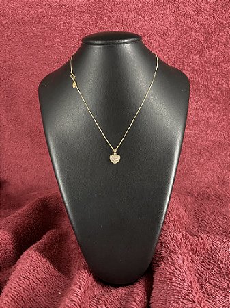 GARGANTILHA CORAÇÃO CRAVEJADO CRISTAL BANHADO A OURO 18K