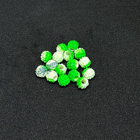 Miçanga Abacaxi branca/verde da Kalangos (10 unidades)