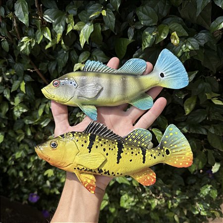 Tucunaré Artesanal de resina com 20cm