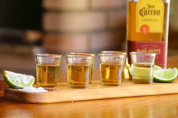 Régua para shots galera