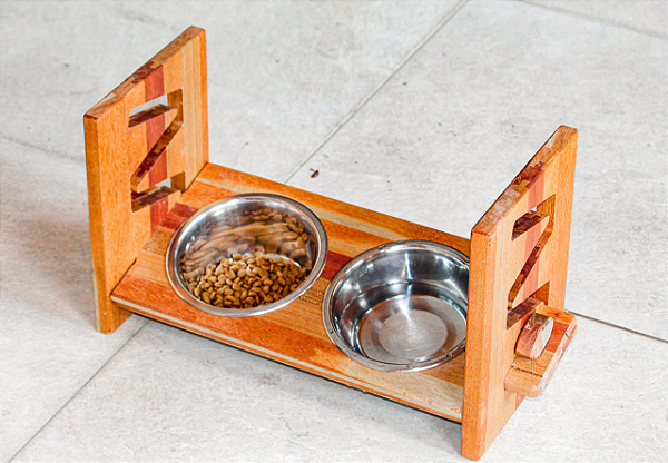 Comedouro pet com alturas ajustáveis