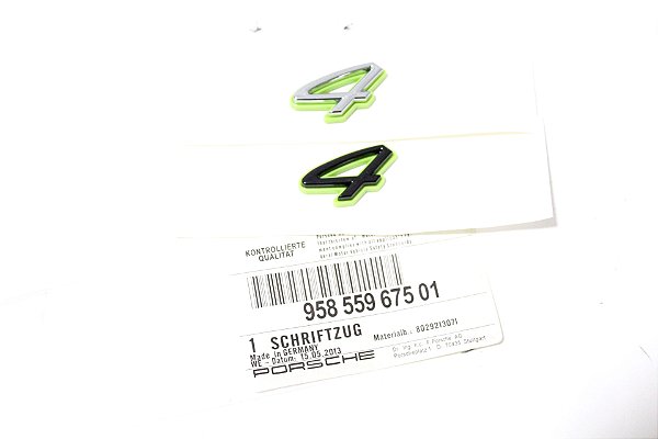 Emblema Porsche Panamera Taycan 4s E-hybrid Cromado Preto