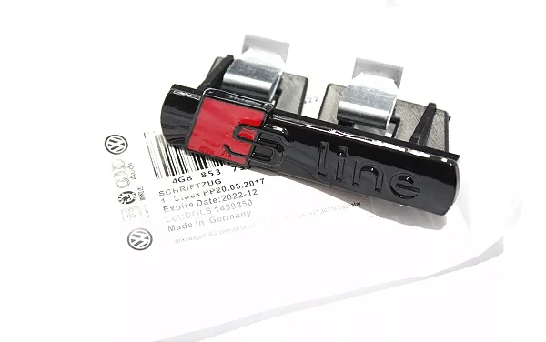 Emblema Grade Audi Sline Preto Brilhante A1 A3 A4 A5 A6 A7 Tt Q3 Q5