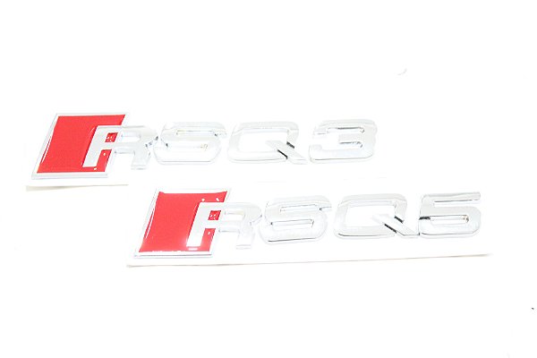Emblema Audi RSQ3 / RSQ5 Traseiro
