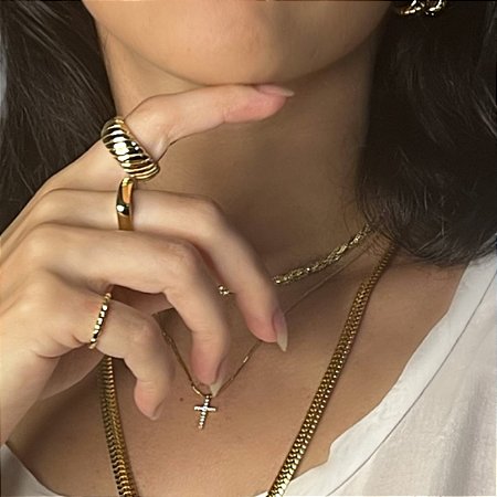 ANEL CROISSANT REGULAVEL BANHADO A OURO 18K.
