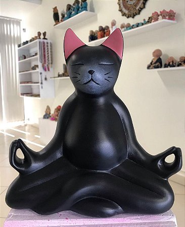 Gato Yoga meditando (preto/rosa)
