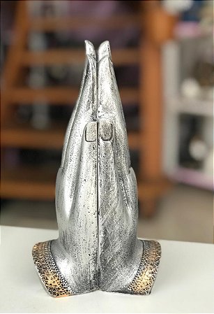 Mãos em prece (Prata)