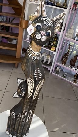 Gato de madeira