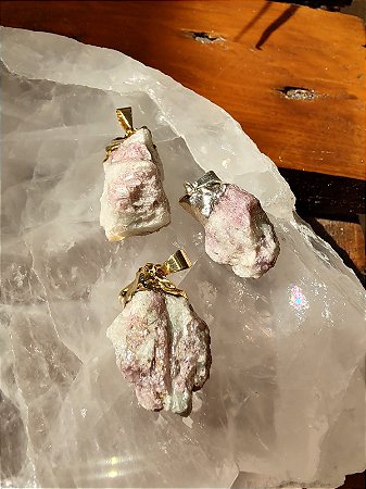 Pingente em Turmalina Rosa