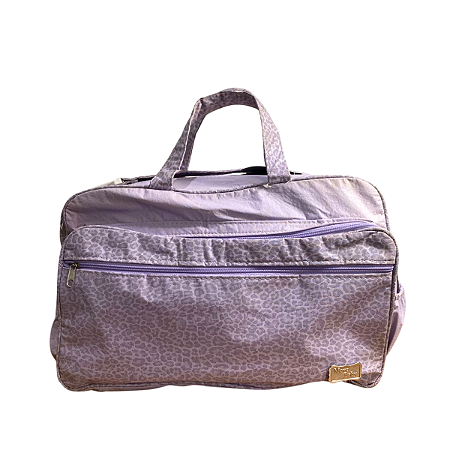 Bolsa Maternidade Lilás com Detalhes de Oncinha e Bolsos