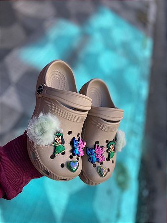 Crocs Stitch