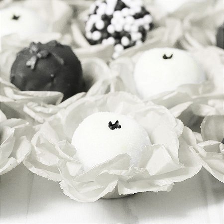 Forminha para Doces Finos - R-82 Crepom Branco - 40 unidades - MaxiFormas - Rizzo