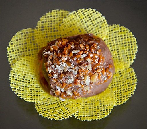Forminha para Doces Finos - Sweet Amarelo Tela C/ Fio Ouro- 40 unidades - MaxiFormas