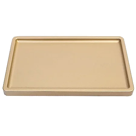 Bandeja Retangular 30x18cm Premium Dourado - 01 unidade - Só Boleiras - Rizzo Embalagens