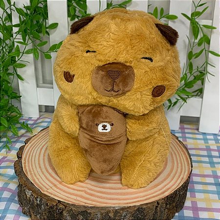 Capivara De Pelúcia Com Urso Filhote - 19,5cm - 1 unidade - Rizzo