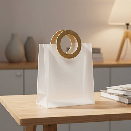 Sacola Transparente Fosca PVC com Alça Redonda de Couro Dourado - 27x23x11cm - 1 unidade - Rizzo
