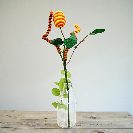 Galho Decorativo de Páscoa com Ovo - Amarelo, Laranja e Marrom - 39cm - 1 unidade - Rizzo