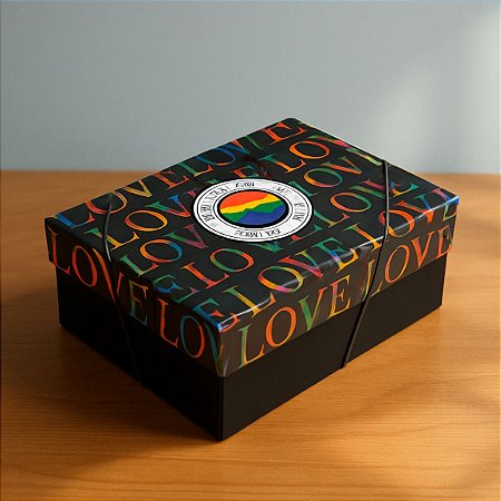 Caixa Retangular com Tampa - Love is Love - 1 unidade - Cromus - Rizzo