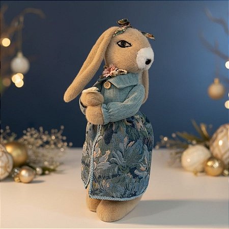 Enfeite Decorativo de Páscoa - Coelho em Pé com Vestido Bordado Azul - Linha Realeza Premium - 48x17x22cm - 1 unidade -