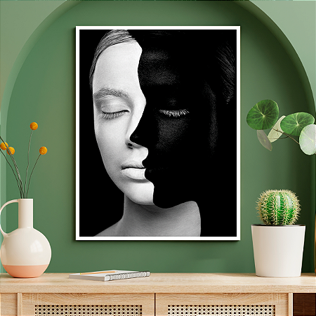 Quadro Decorativo Sombras em um Rosto Feminino