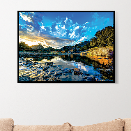 Quadro Decorativo Fotografia Rio com Pedras e Céu Azul com Nuvens