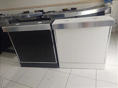 Balcão  1,00M frente Lisa