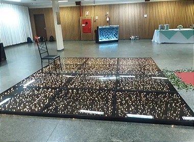 Pista de Led Paris Black 4 x 4