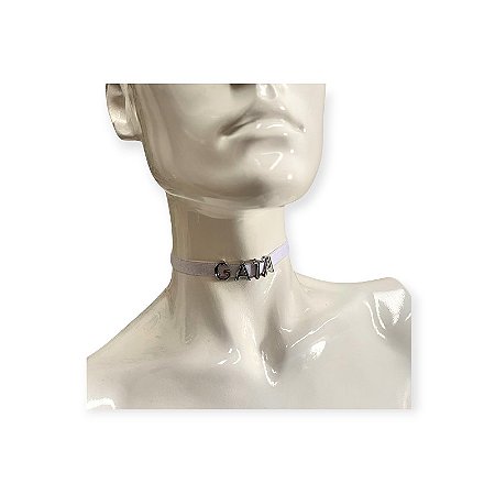 Chocker com Letras Prateadas Gata - Yaffa