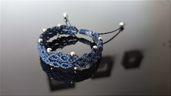 Bracelete com Bolinhas