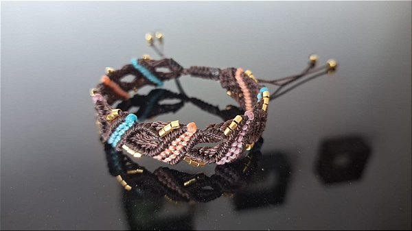 Bracelete Marrom e Dourado