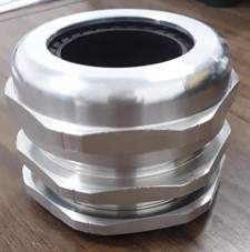 PRENSA CABO METAL NIQ M32 x 1,5mm  - Rosca Curta - (sem Contra Porca)