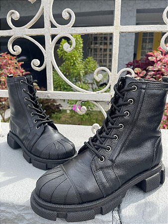 Bota Tratorada/ Couro Preta/ Orcade