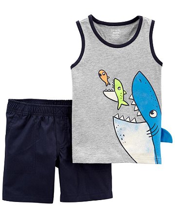 Regata Cinza e Shorts Tubarão