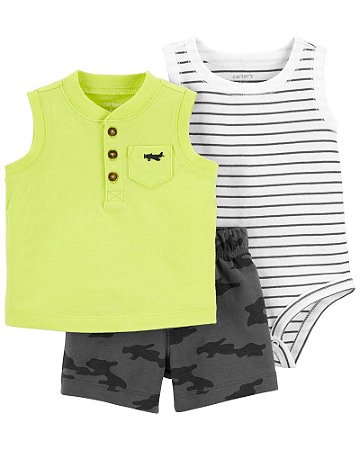 Trio Camiseta Verde, Body Listrado e Shorts