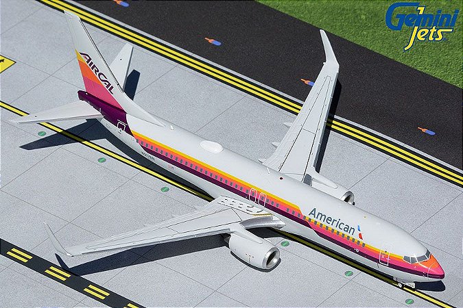 Gemini Jets 1:200 American Airlines Boeing 737-800 "AirCal Heritage"