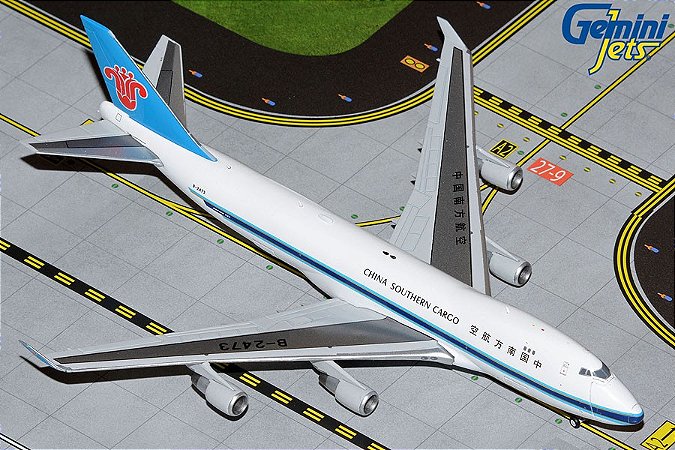 Gemini Jets 1:400 China Southern Cargo Boeing 747-400F "Optional Doors Open/Closed Configuration"