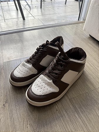 Tenis marrom Renner tam 36